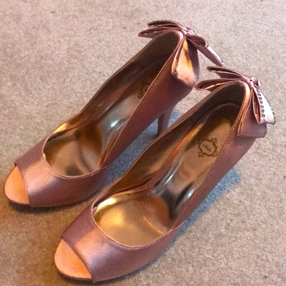 Pink bow heels - Picture 1 of 4